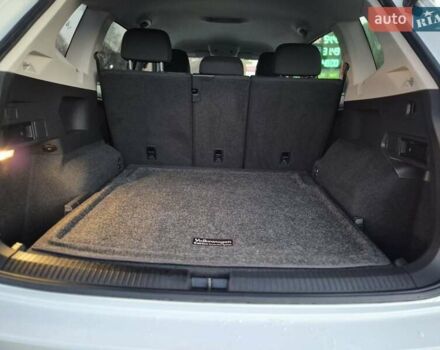 Білий Фольксваген Тігуан, об'ємом двигуна 1.98 л та пробігом 90 тис. км за 17800 $, фото 22 на Automoto.ua