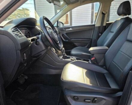 Белый Фольксваген Тигуан, объемом двигателя 2 л и пробегом 49 тыс. км за 14300 $, фото 9 на Automoto.ua