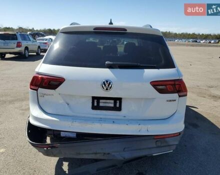 Білий Фольксваген Тігуан, об'ємом двигуна 1.98 л та пробігом 70 тис. км за 3000 $, фото 5 на Automoto.ua