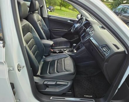 Белый Фольксваген Тигуан, объемом двигателя 2 л и пробегом 92 тыс. км за 8000 $, фото 9 на Automoto.ua