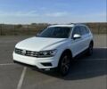 Белый Фольксваген Тигуан, объемом двигателя 2 л и пробегом 63 тыс. км за 17100 $, фото 1 на Automoto.ua