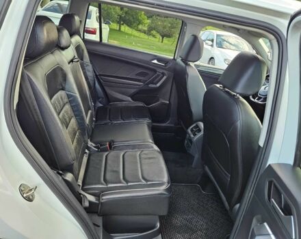 Белый Фольксваген Тигуан, объемом двигателя 2 л и пробегом 92 тыс. км за 8000 $, фото 13 на Automoto.ua