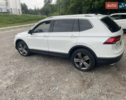 Білий Фольксваген Тігуан, об'ємом двигуна 1.98 л та пробігом 100 тис. км за 20500 $, фото 3 на Automoto.ua