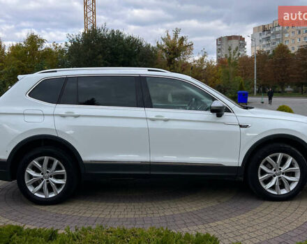 Білий Фольксваген Тігуан, об'ємом двигуна 1.97 л та пробігом 191 тис. км за 27500 $, фото 7 на Automoto.ua