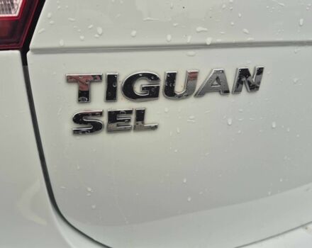 Белый Фольксваген Тигуан, объемом двигателя 2 л и пробегом 99 тыс. км за 17900 $, фото 12 на Automoto.ua