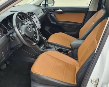 Белый Фольксваген Тигуан, объемом двигателя 2 л и пробегом 83 тыс. км за 10900 $, фото 9 на Automoto.ua