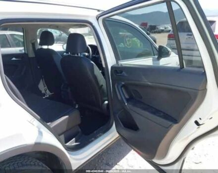 Белый Фольксваген Тигуан, объемом двигателя 2 л и пробегом 65 тыс. км за 6200 $, фото 7 на Automoto.ua