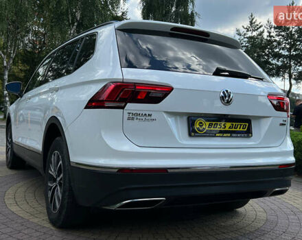 Білий Фольксваген Тігуан, об'ємом двигуна 2 л та пробігом 110 тис. км за 21850 $, фото 4 на Automoto.ua