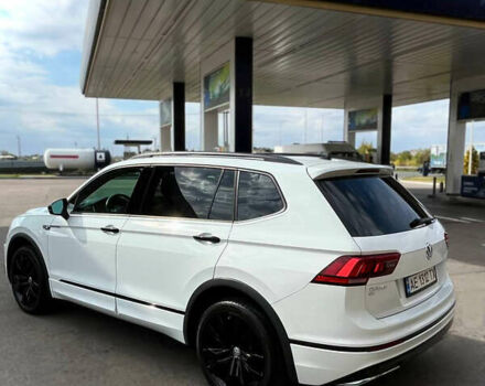 Белый Фольксваген Тигуан, объемом двигателя 1.98 л и пробегом 59 тыс. км за 22000 $, фото 6 на Automoto.ua