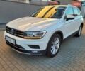 Белый Фольксваген Тигуан, объемом двигателя 2 л и пробегом 180 тыс. км за 24500 $, фото 1 на Automoto.ua