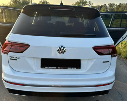 Белый Фольксваген Тигуан, объемом двигателя 2 л и пробегом 198 тыс. км за 41500 $, фото 11 на Automoto.ua