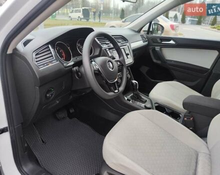 Белый Фольксваген Тигуан, объемом двигателя 1.97 л и пробегом 270 тыс. км за 14899 $, фото 8 на Automoto.ua