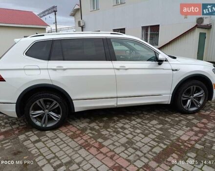 Белый Фольксваген Тигуан, объемом двигателя 1.98 л и пробегом 120 тыс. км за 25000 $, фото 25 на Automoto.ua