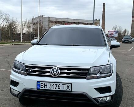 Білий Фольксваген Тігуан, об'ємом двигуна 2 л та пробігом 132 тис. км за 20000 $, фото 1 на Automoto.ua