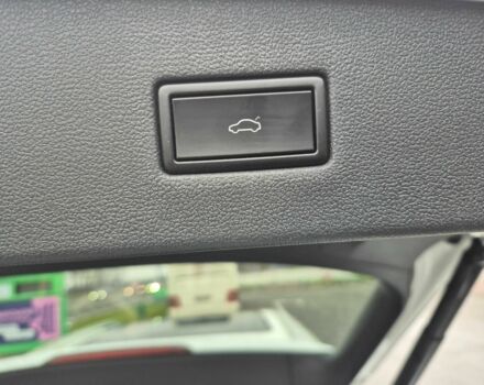 Белый Фольксваген Тигуан, объемом двигателя 2 л и пробегом 99 тыс. км за 17900 $, фото 9 на Automoto.ua