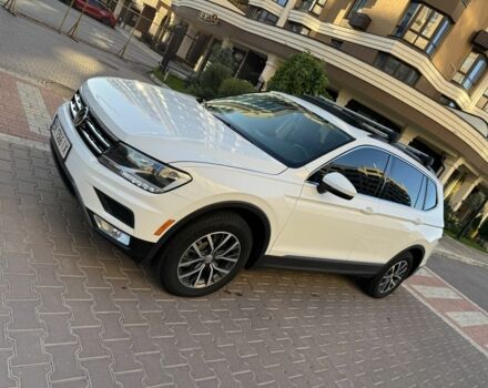 Білий Фольксваген Тігуан, об'ємом двигуна 2 л та пробігом 103 тис. км за 21000 $, фото 2 на Automoto.ua