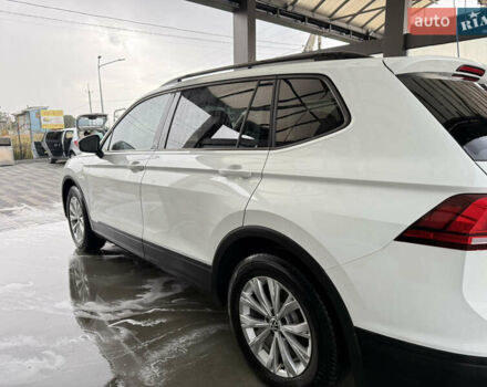 Белый Фольксваген Тигуан, объемом двигателя 1.98 л и пробегом 94 тыс. км за 17500 $, фото 11 на Automoto.ua