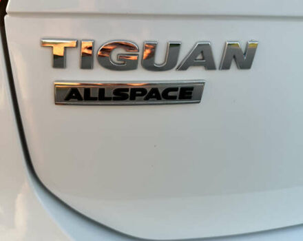 Белый Фольксваген Тигуан, объемом двигателя 2 л и пробегом 198 тыс. км за 41500 $, фото 13 на Automoto.ua