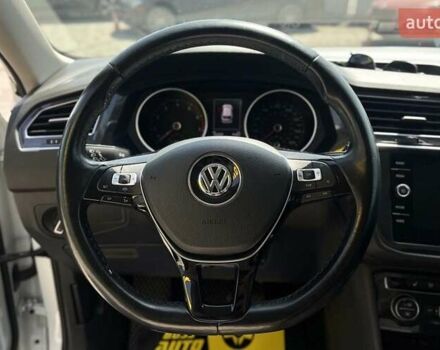 Белый Фольксваген Тигуан, объемом двигателя 1.98 л и пробегом 123 тыс. км за 21800 $, фото 13 на Automoto.ua