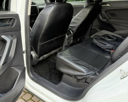 Белый Фольксваген Тигуан, объемом двигателя 1.98 л и пробегом 94 тыс. км за 17500 $, фото 6 на Automoto.ua