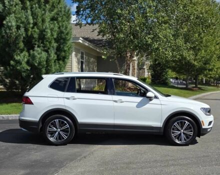 Білий Фольксваген Тігуан, об'ємом двигуна 2 л та пробігом 40 тис. км за 10000 $, фото 5 на Automoto.ua