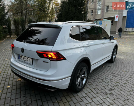 Белый Фольксваген Тигуан, объемом двигателя 1.98 л и пробегом 55 тыс. км за 27999 $, фото 28 на Automoto.ua