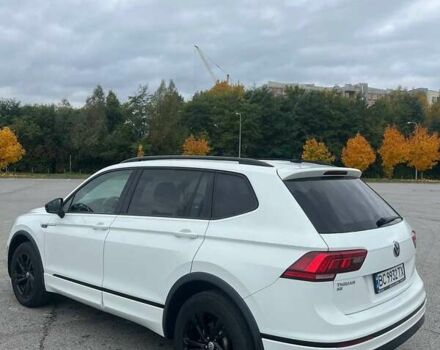 Белый Фольксваген Тигуан, объемом двигателя 1.98 л и пробегом 133 тыс. км за 22500 $, фото 4 на Automoto.ua