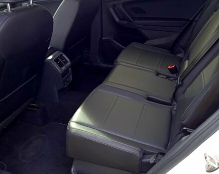 Білий Фольксваген Тігуан, об'ємом двигуна 2 л та пробігом 120 тис. км за 17000 $, фото 11 на Automoto.ua