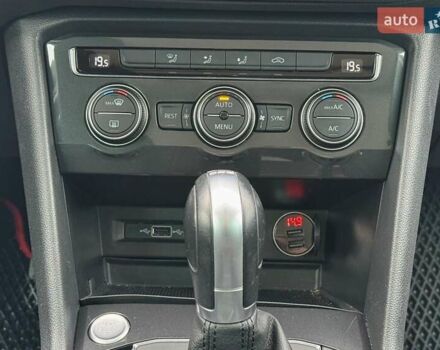 Белый Фольксваген Тигуан, объемом двигателя 1.98 л и пробегом 204 тыс. км за 23000 $, фото 35 на Automoto.ua