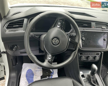 Білий Фольксваген Тігуан, об'ємом двигуна 1.98 л та пробігом 100 тис. км за 20500 $, фото 17 на Automoto.ua