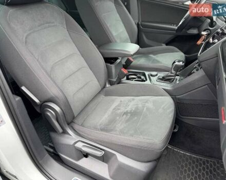 Белый Фольксваген Тигуан, объемом двигателя 1.97 л и пробегом 93 тыс. км за 31990 $, фото 10 на Automoto.ua