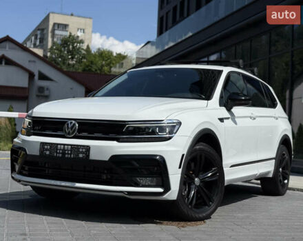 Білий Фольксваген Тігуан, об'ємом двигуна 2 л та пробігом 110 тис. км за 25999 $, фото 1 на Automoto.ua