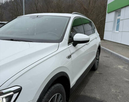 Белый Фольксваген Тигуан, объемом двигателя 1.98 л и пробегом 158 тыс. км за 21500 $, фото 6 на Automoto.ua