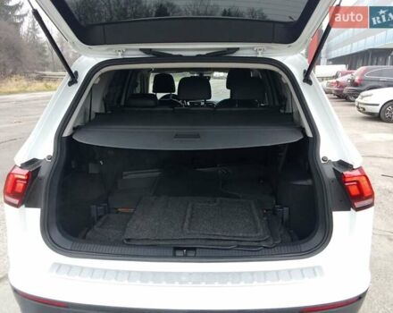 Белый Фольксваген Тигуан, объемом двигателя 1.97 л и пробегом 105 тыс. км за 18200 $, фото 7 на Automoto.ua