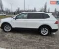 Белый Фольксваген Тигуан, объемом двигателя 1.97 л и пробегом 270 тыс. км за 14899 $, фото 3 на Automoto.ua