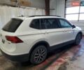 Белый Фольксваген Тигуан, объемом двигателя 2 л и пробегом 150 тыс. км за 4100 $, фото 2 на Automoto.ua