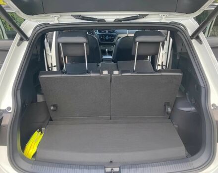 Белый Фольксваген Тигуан, объемом двигателя 2 л и пробегом 34 тыс. км за 14100 $, фото 12 на Automoto.ua