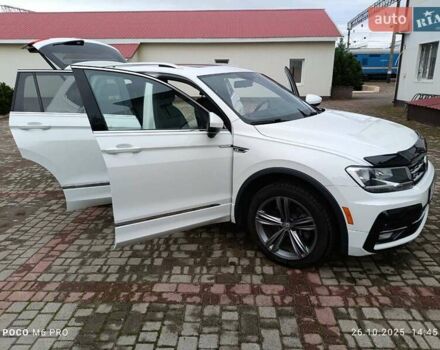 Белый Фольксваген Тигуан, объемом двигателя 1.98 л и пробегом 120 тыс. км за 25000 $, фото 14 на Automoto.ua