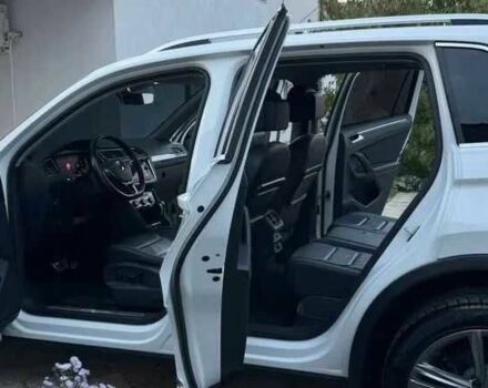 Белый Фольксваген Тигуан, объемом двигателя 2 л и пробегом 90 тыс. км за 18000 $, фото 11 на Automoto.ua