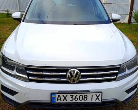 Білий Фольксваген Тігуан, об'ємом двигуна 2 л та пробігом 120 тис. км за 17000 $, фото 3 на Automoto.ua