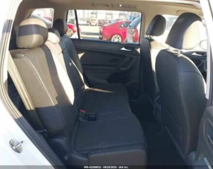 Білий Фольксваген Тігуан, об'ємом двигуна 0 л та пробігом 35 тис. км за 4000 $, фото 7 на Automoto.ua