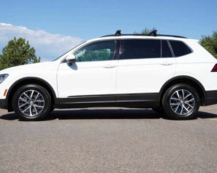 Белый Фольксваген Тигуан, объемом двигателя 2 л и пробегом 41 тыс. км за 14300 $, фото 2 на Automoto.ua