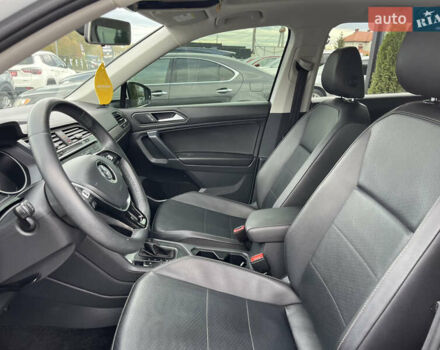 Білий Фольксваген Тігуан, об'ємом двигуна 2 л та пробігом 137 тис. км за 19350 $, фото 10 на Automoto.ua