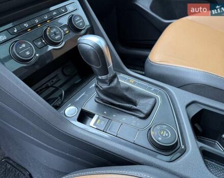 Белый Фольксваген Тигуан, объемом двигателя 1.98 л и пробегом 82 тыс. км за 22700 $, фото 19 на Automoto.ua