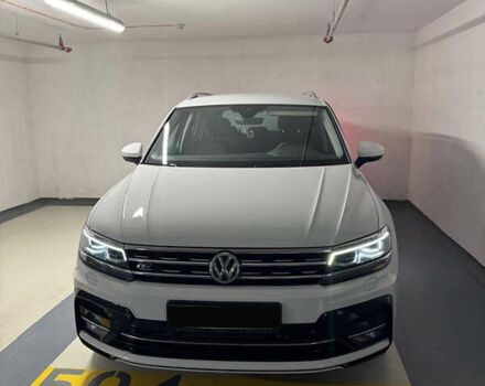 Белый Фольксваген Тигуан, объемом двигателя 2 л и пробегом 70 тыс. км за 31902 $, фото 1 на Automoto.ua