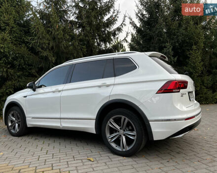 Белый Фольксваген Тигуан, объемом двигателя 1.98 л и пробегом 55 тыс. км за 27999 $, фото 6 на Automoto.ua