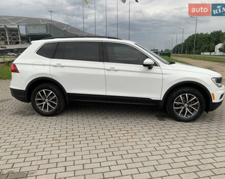 Белый Фольксваген Тигуан, объемом двигателя 2 л и пробегом 113 тыс. км за 21300 $, фото 12 на Automoto.ua