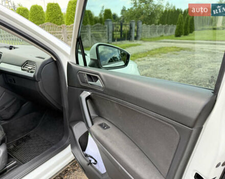 Белый Фольксваген Тигуан, объемом двигателя 1.98 л и пробегом 94 тыс. км за 17500 $, фото 22 на Automoto.ua