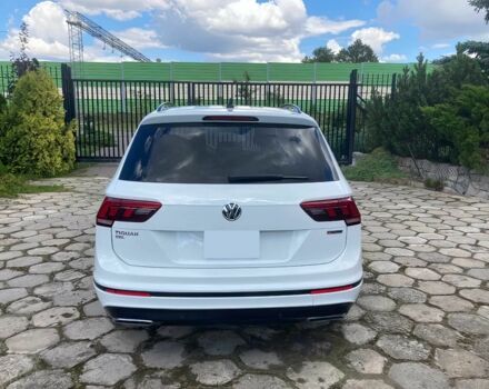 Белый Фольксваген Тигуан, объемом двигателя 2 л и пробегом 34 тыс. км за 14100 $, фото 5 на Automoto.ua