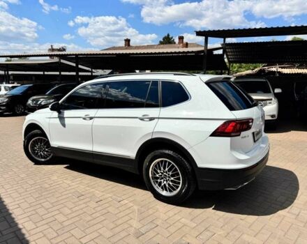 Білий Фольксваген Тігуан, об'ємом двигуна 2 л та пробігом 105 тис. км за 19500 $, фото 6 на Automoto.ua